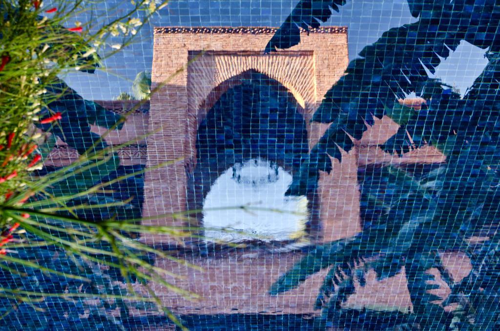 Tigmiza Boutique Hotel & Spa Ouled Jelal Eksteriør billede The window of the palace