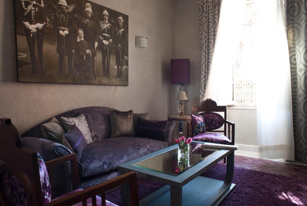 Tigmiza Boutique Hotel & Spa Ouled Jelal Eksteriør billede A living room in a Moroccan riad